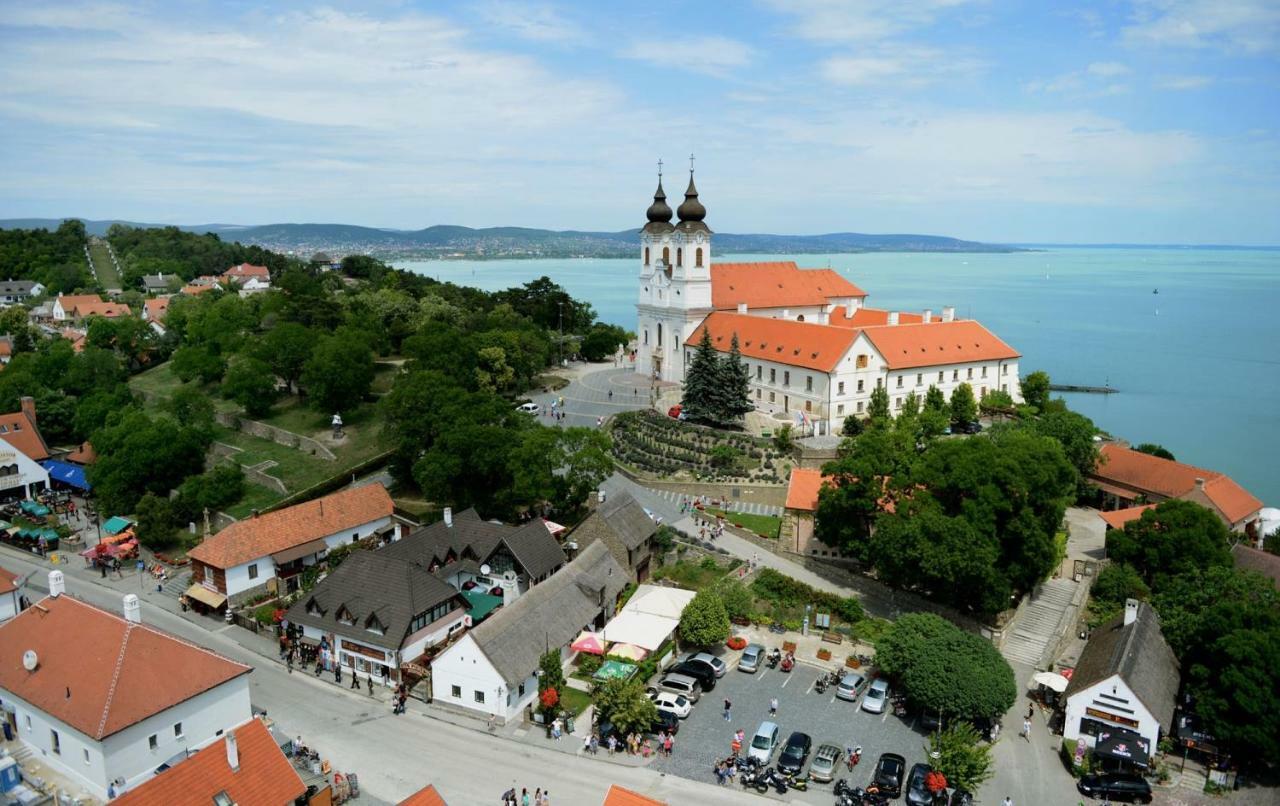 Jazmin Apartman Tihany Buitenkant foto
